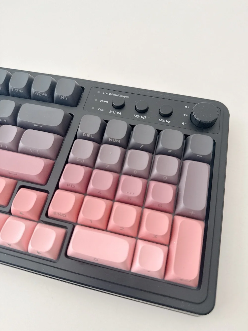 Brand new AULA S99 wireless keyboard - Pink, creamy sound, RGB backlight, nob